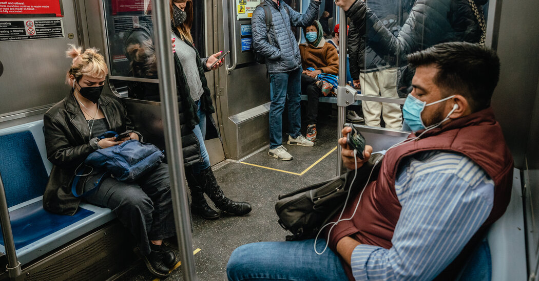 ABD, Maskeleri Geri Getirmek İçin Başvurdu.  Ama Kazanmak mı İstiyor?
