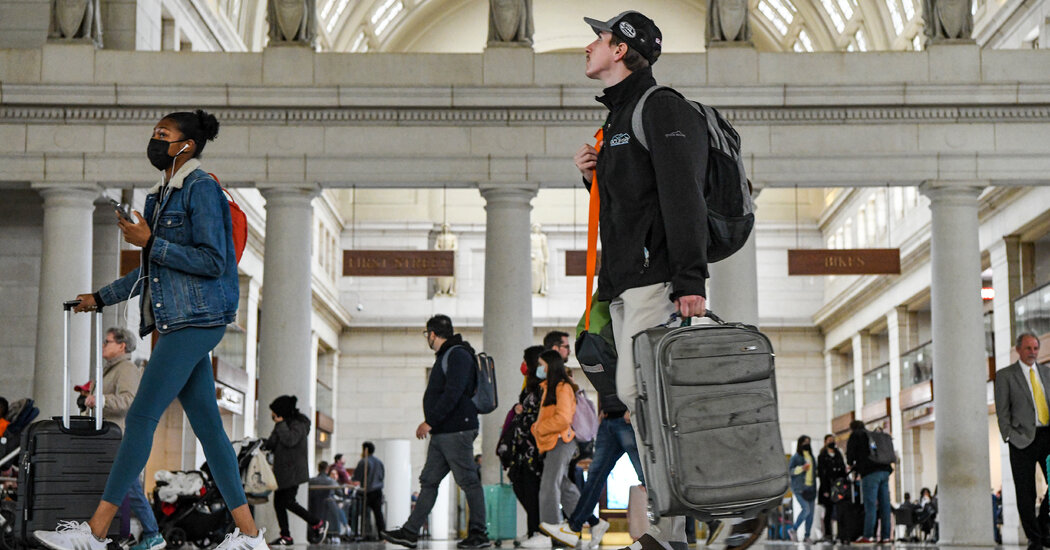 Biden Yönetimi Seyahat Maskesi Yetkisini İptal Eden Karara Temyiz Edebilir