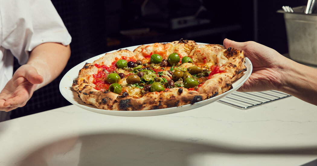 Los Angeles’ta Napoliten Pizza’yı Tokyo’nun Yardımıyla Mükemmelleştirme