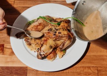 Akşamın Aslında Önemli Olduğu Bir Hollywood Hangout’u