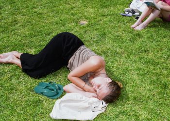 Uyku Borç Tahsilatçısı Burada