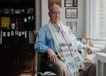 Eski Nesiller Geçiş Ayinlerini Geri Kazanıyor