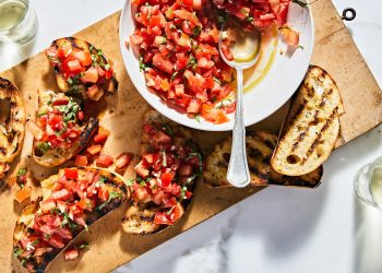 Yaz İçin 23 Kolay Domates Tarifi