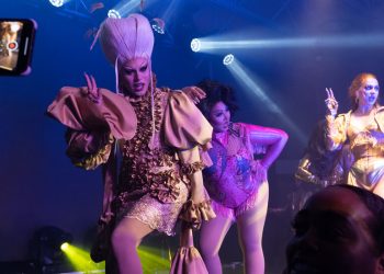 Cleveland’da Sıfırdan Eşcinsel Bir Mahalle Pişiriyorlar