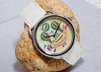 Kaprisli Bir Hermès Saati Uçuyor