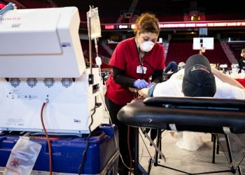 FDA, Eşcinsel ve Biseksüel Erkeklerin Kan Bağışına Yeni Yaklaşımı Düşünüyor