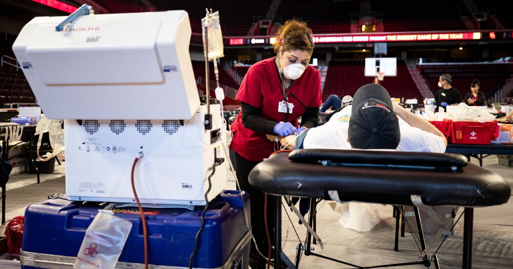 FDA, Eşcinsel ve Biseksüel Erkeklerin Kan Bağışına Yeni Yaklaşımı Düşünüyor