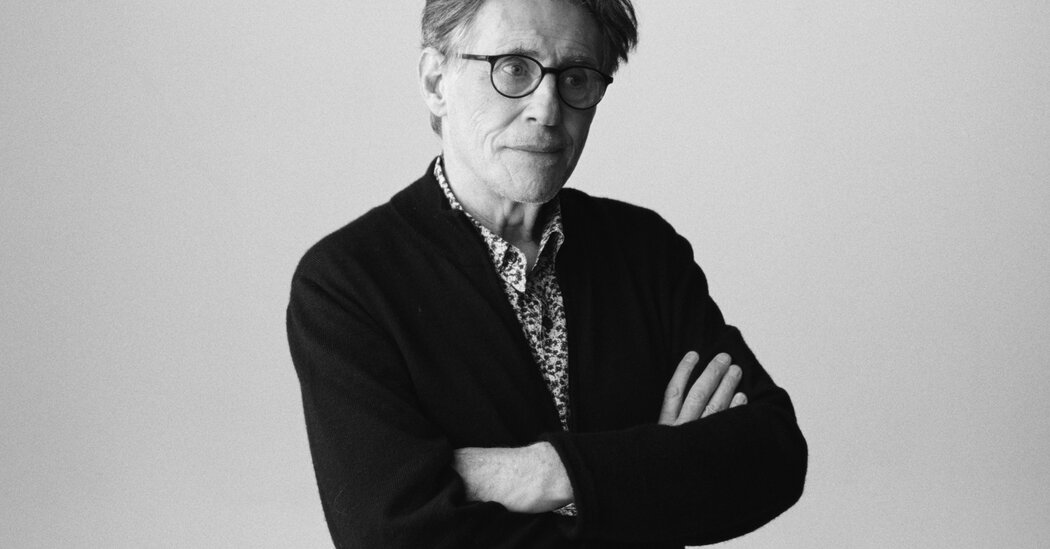 Gabriel Byrne Broadway Şovunun Sonunu Düşünüyor ve Bir Şaka Anlatıyor