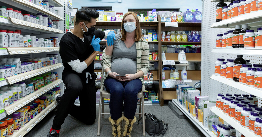 Uzmanlardan Hamilelere Çağrı: Kovid Aşısı Olun