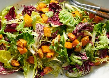 Üzücü Olmayan 4 Kış Salatası