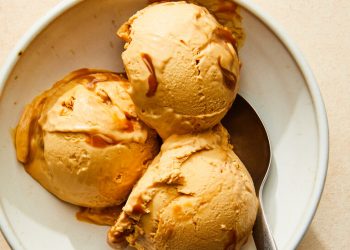 En Kolay Tuzlu Karamelli Dondurma Makinesi Gerektirmez