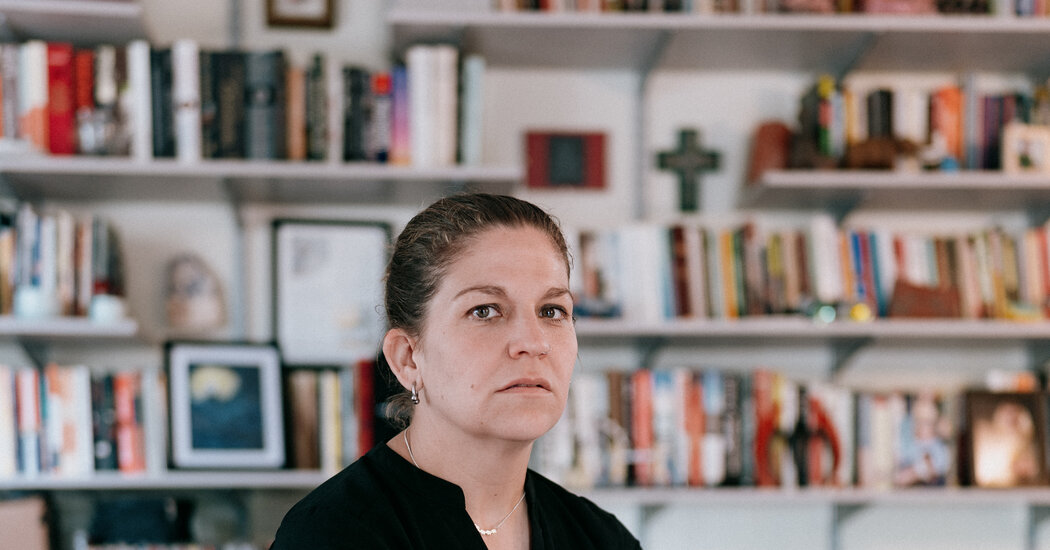 Küçük Bir Cinsiyet Kliniği Siyasi Fırtınaya Nasıl Düştü?