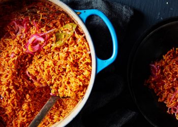 Jollof Rice’ın Sevinci (ve Dostça İtişmeleri)