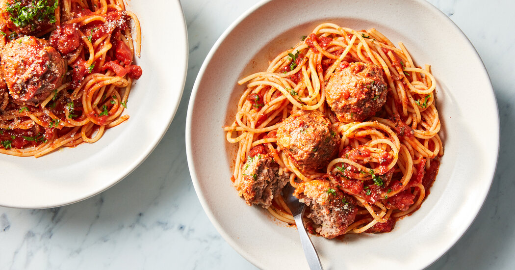 Şimdilik 100 Kolay Akşam Yemeği Tarifi