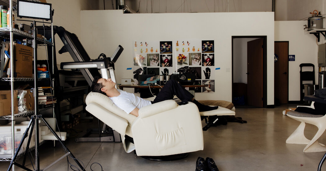 Jordan Wolfson Fırtınanın Merkezinde Olmanın Keyfini Çıkarıyor