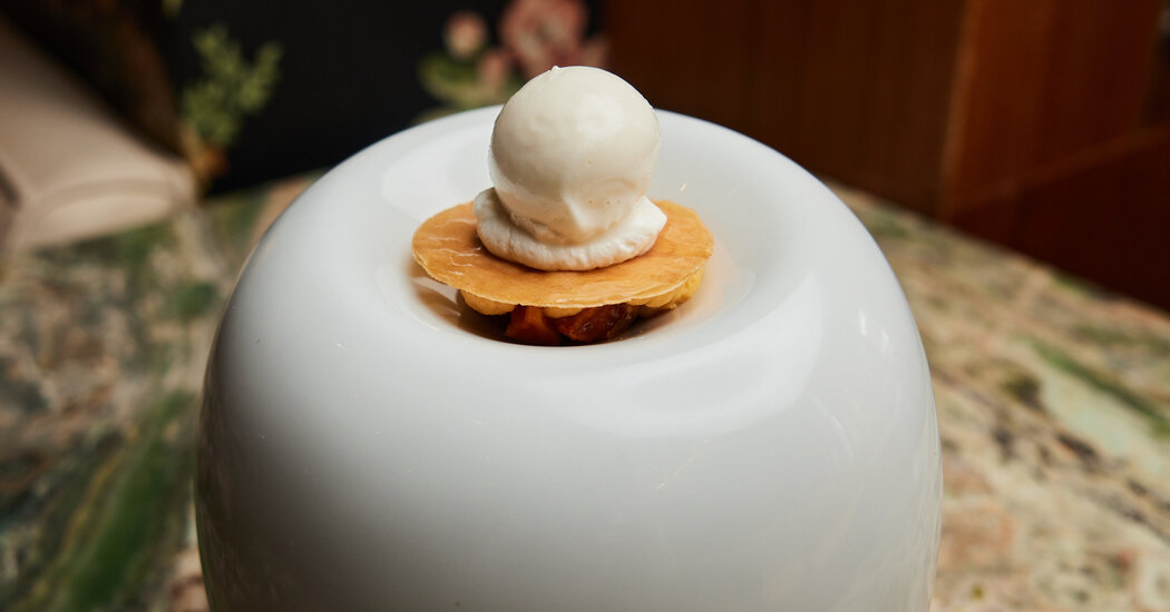 Tatlım Neden Bir Kaide Üzerinde?  Restoran Masasında 7 Yeni Stil.