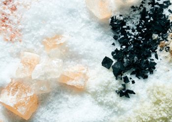 Tüm Farklı Tuzlarda Ne Var?  İşte Bunları Nasıl Kullanacaksınız.