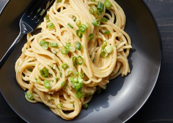 Kalbimi San Francisco Usulü Sarımsaklı Erişteye Bıraktım