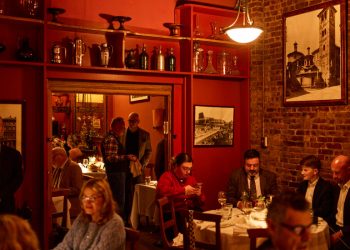 BU İTALYAN RESTORANDAN YAHAHAYIN, ‘Cumartesi Gecesi’!