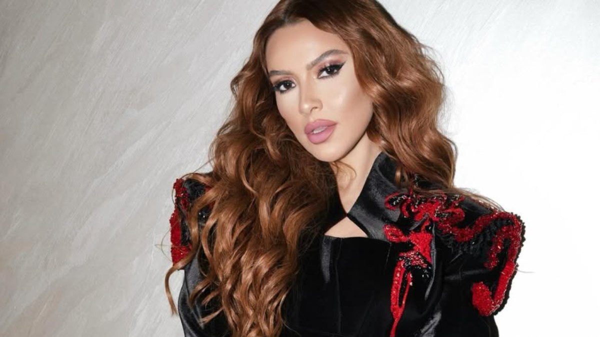 hadise-yeni-muziginin-kapak-fotografini-paylasti-sRM9ZXdY.jpg