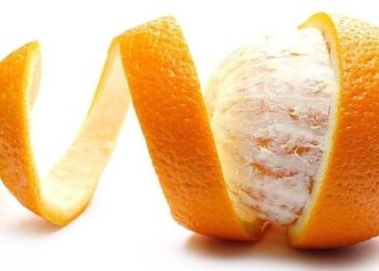 Portakal Kabuklaririn Atmayın! 5 Süper Yolla Deflendirin