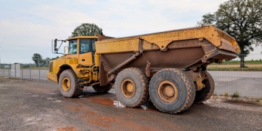 Bulent-Sakrak-ve-Duygu-Arabacioglu8217ndan-Ask-Dolu-Ilk-Kareler-featured