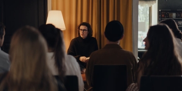 Irem-Sak8217in-O-Pozuna-Hamilelik-Iddialari-Unlu-Oyuncudan-Olay-Yanit-featured