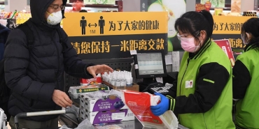 Ece-Seckin8217den-Burcu-Gunes8217e-Sert-Yanit-8220Bu-1.55-Dozer-Gibi-Ustunden-Gecer8221-featured