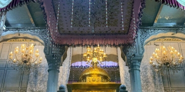 Magazin-Dunyasi-Karisti-Akalin-Gunes-ve-Derici-Gerilimi-featured