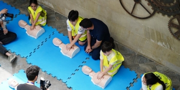 Ozgu-Namal-ve-Ercan-Han-Usumez-Aski-Belgelendi-Ilk-Kez-El-Ele-featured