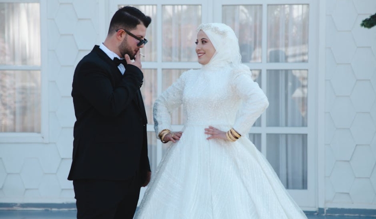 Murat-Ovuc8217ten-Stil-Degisikligi-Sahneye-Neden-Smokinle-Cikiyor-featured