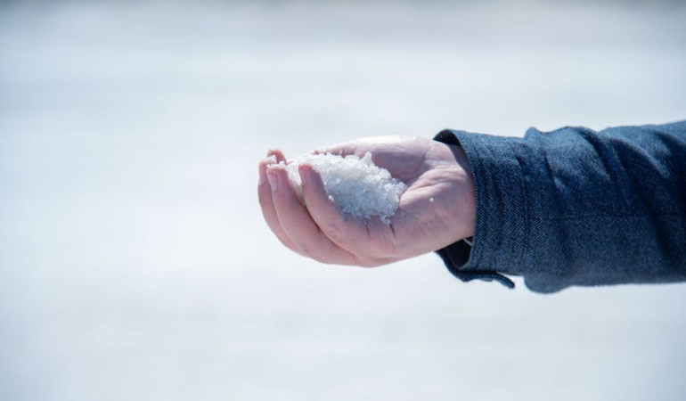 Yilmaz-Morgul-Hulya-Avsar8217a-Neden-8216Senin-Ne-Haddine8217-Dedi-featured